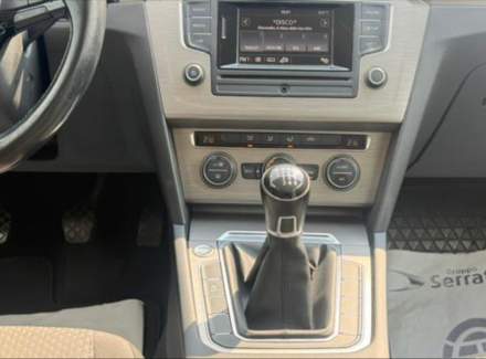Volkswagen - Passat