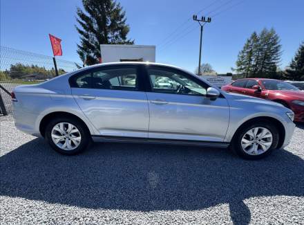 Volkswagen - Passat