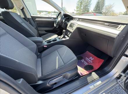 Volkswagen - Passat