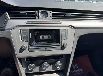 Volkswagen - Passat