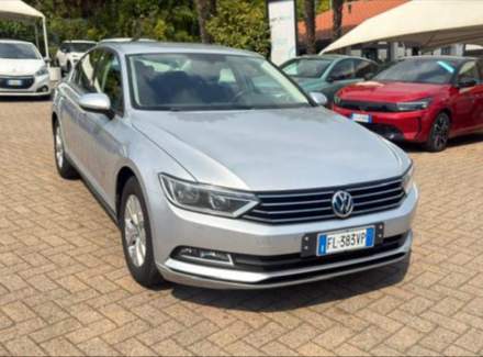 Volkswagen - Passat