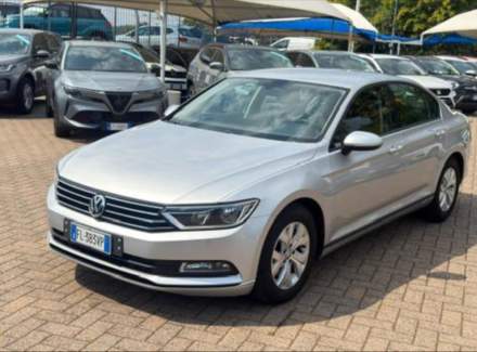 Volkswagen - Passat