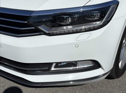 Volkswagen - Passat