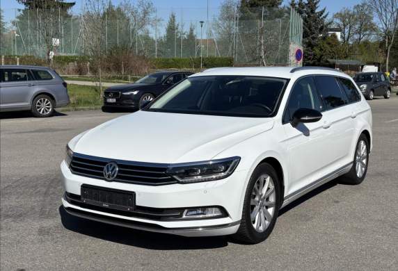 Volkswagen - Passat