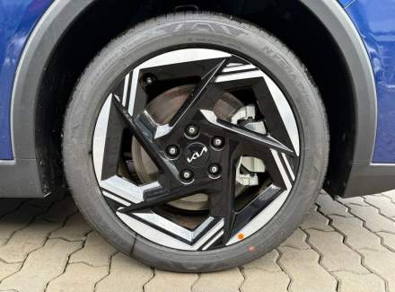Kia - K4