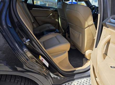 BMW - X6