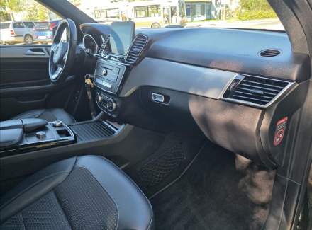 Mercedes-Benz - GLE