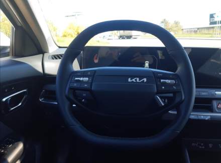 Kia - K4