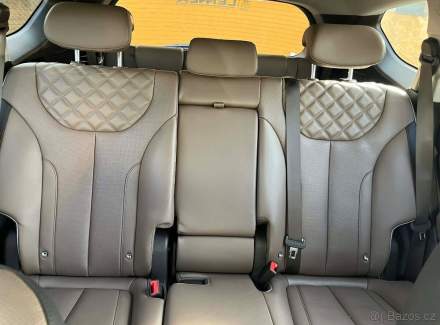 Hyundai - Santa FE