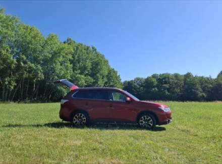 Mitsubishi - Outlander