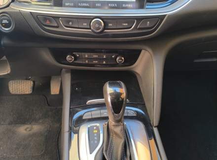 Opel - Insignia