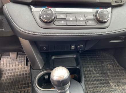 Toyota - RAV 4
