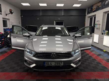 Volkswagen - Passat