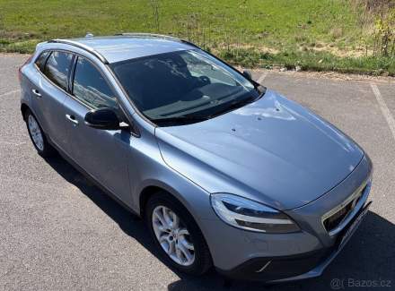 Volvo - V40