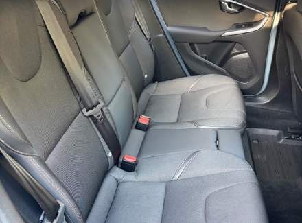 Volvo - V40
