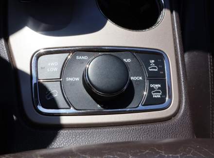 Jeep - Grand Cherokee