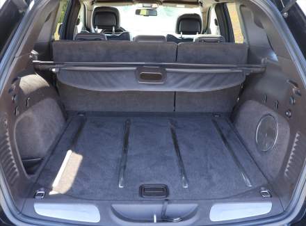 Jeep - Grand Cherokee