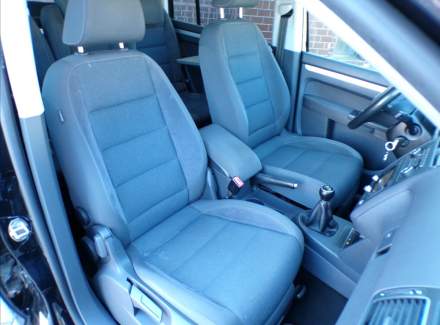 Volkswagen - Touran