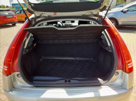 Citroën - C4