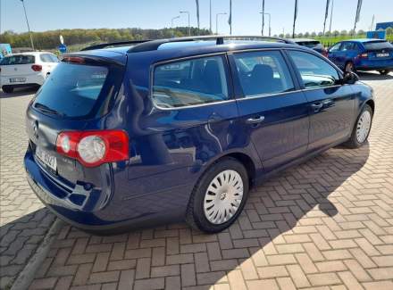 Volkswagen - Passat
