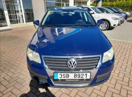 Volkswagen - Passat