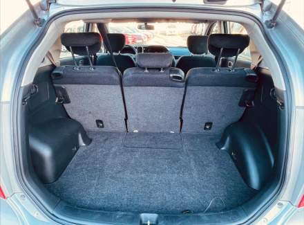 Honda - FR-V