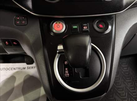 Nissan - NV200