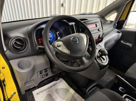 Nissan - NV200