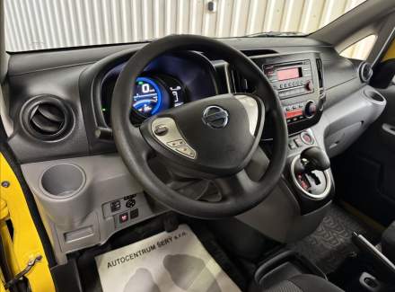 Nissan - NV200