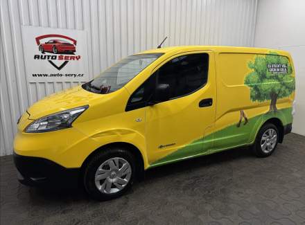 Nissan - NV200