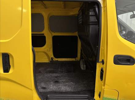 Nissan - NV200
