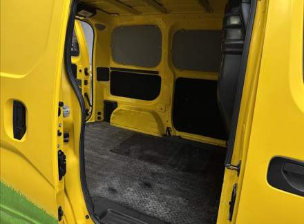 Nissan - NV200
