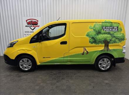 Nissan - NV200