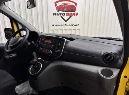 Nissan - NV200