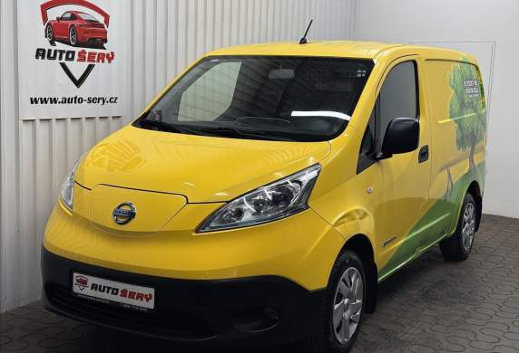 Nissan - NV200