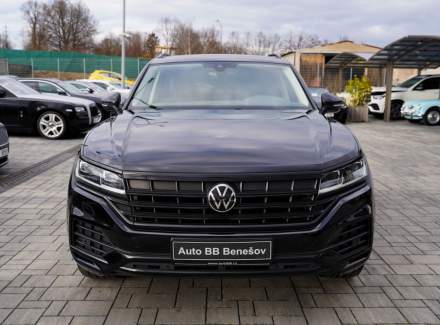 Volkswagen - Touareg