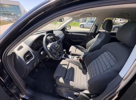 Audi - Q3