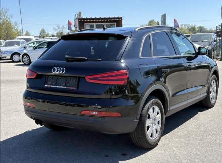 Audi - Q3