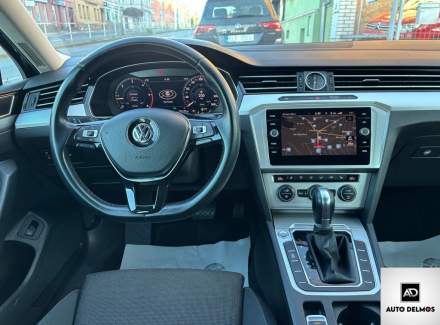 Volkswagen - Passat