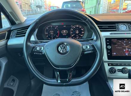Volkswagen - Passat