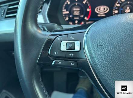 Volkswagen - Passat