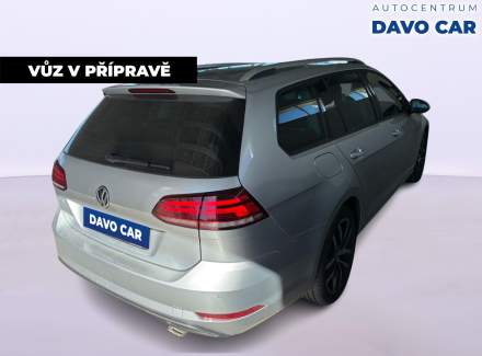 Volkswagen - Golf