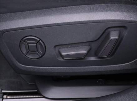 Audi - A6