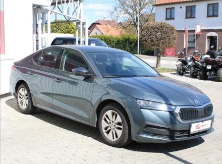 Škoda - Octavia