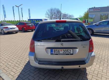 Peugeot - 307