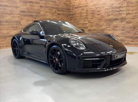Porsche - 911