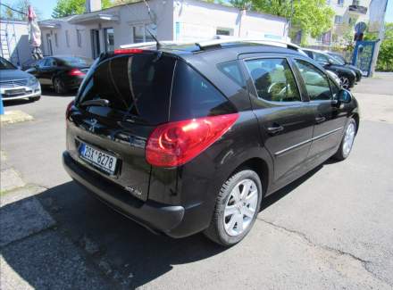 Peugeot - 207