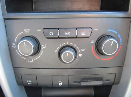 Peugeot - 207
