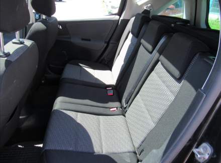 Peugeot - 207