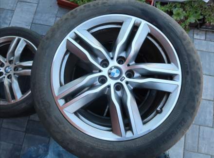 BMW - X1